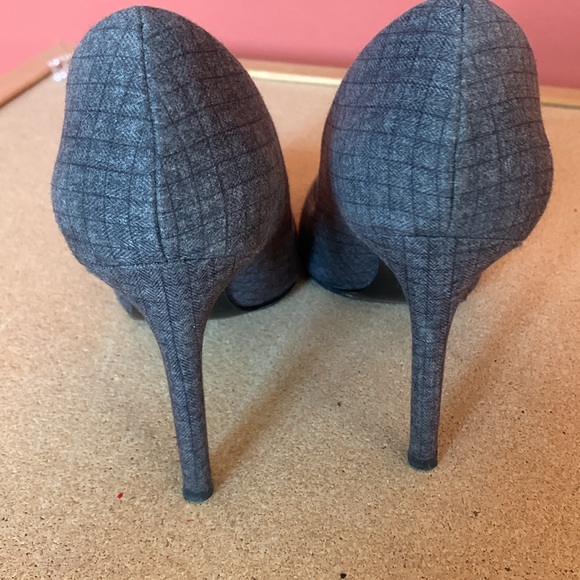 Charles by Charles David Grey Heels Vibram Sole 6 1/2 - Picture 5 of 10